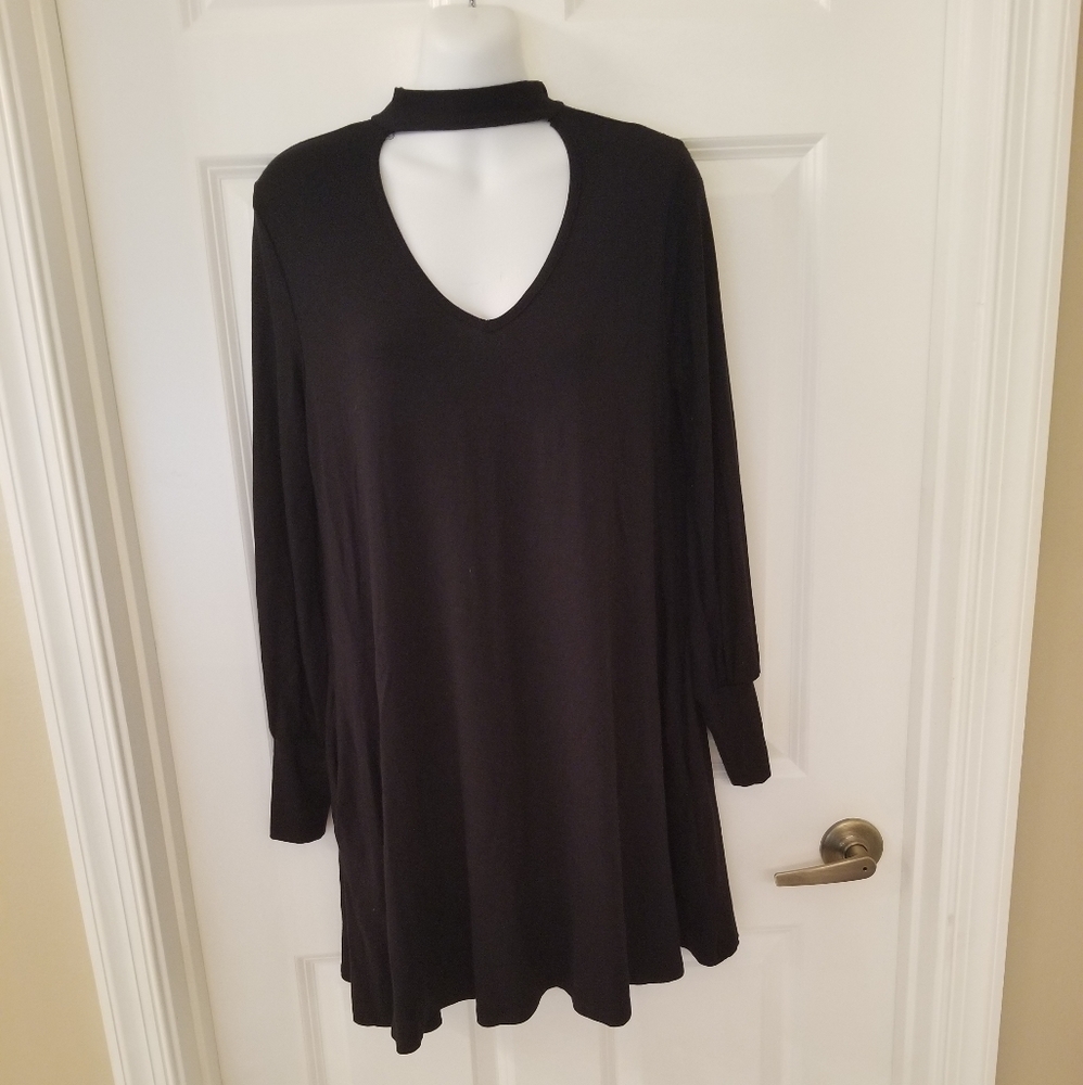 Tie neck keyhole black dress NWT